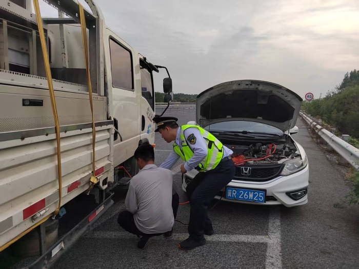 b9b04a74adc4c9b2f9ef175813e90337