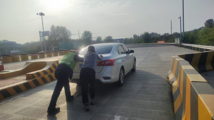 941910655e2677f4182da2a4b3e1614b