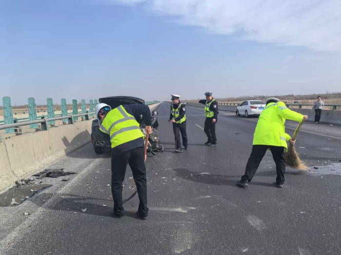 16063d79615ffe42da91ffdc49b25110