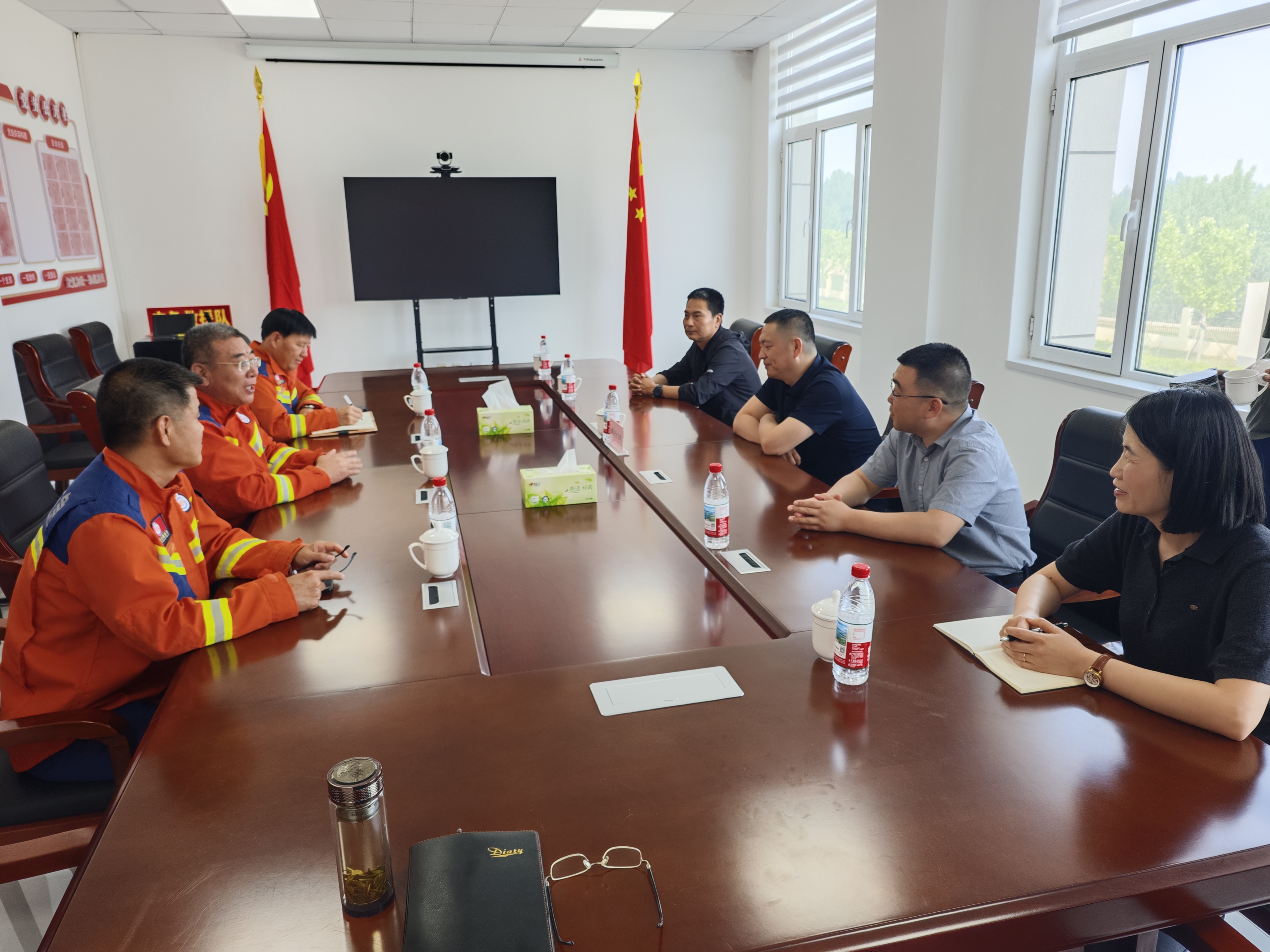 互学互鉴促提升 协同联动保畅通—廊坊分公司赴公路交通应急救援队交流学习